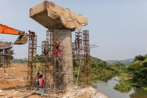 A bridge comes up across the backwaters of the Narmada at Borkhedi, Barwani, Madhya Pradesh. September 09, 2017.