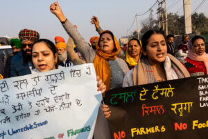 Women farmers take out a march raising slogans at Singhu. December 10, 2020.