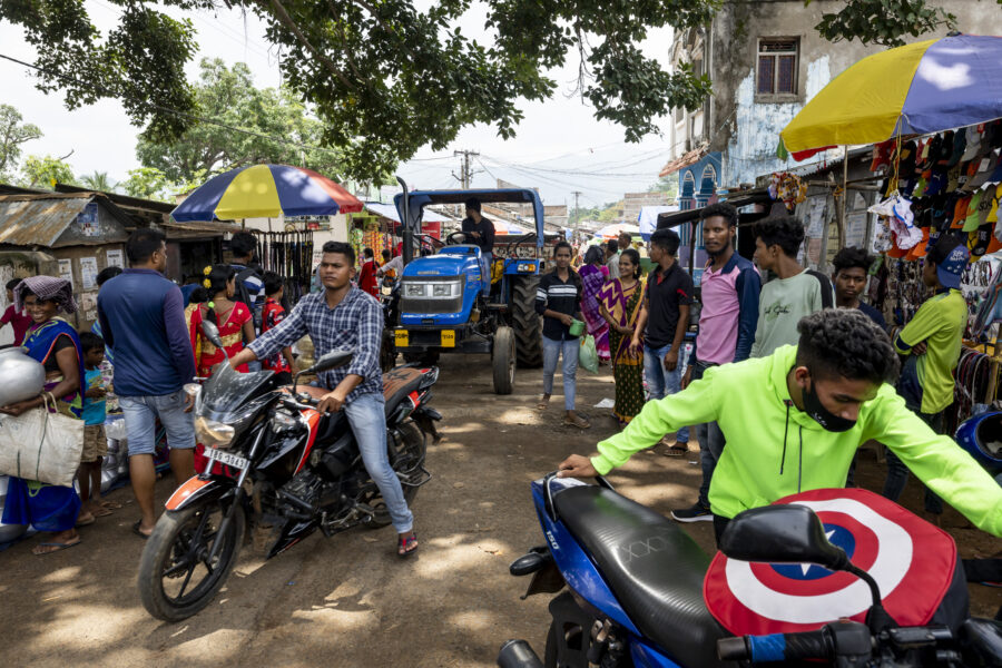 The weekly Monday market in Puttasing, Odisha, India, where the worlds of the Sora and plains people meet.