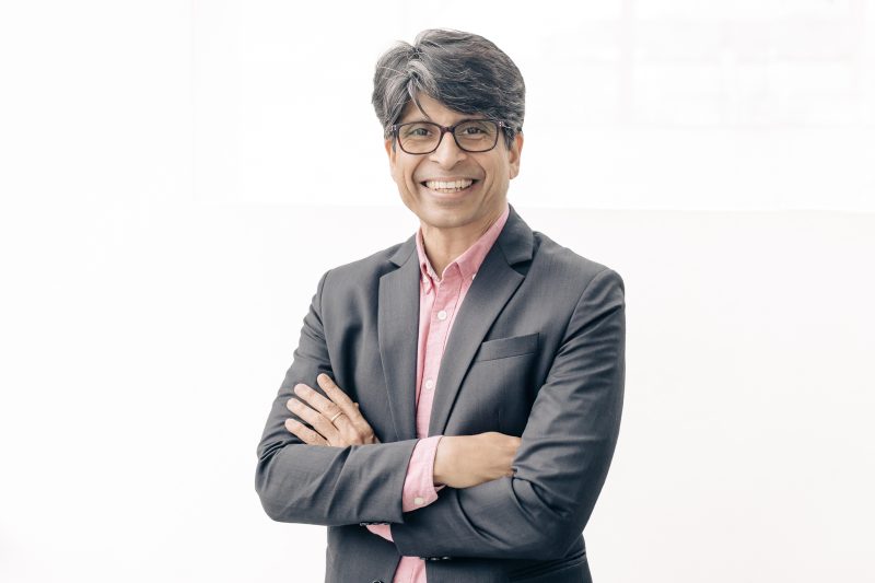Stylish and natural CEO portraits and corporate headshots by Bangalore-based portrait photographer.